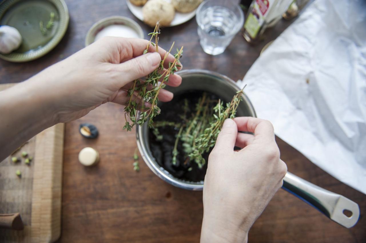 The Complete Guide to Using Thyme Piece in Your Cooking